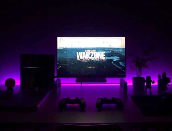En quoi « This War of Mine » peut-il être utilisé pour discuter des conséquences morales et éthiques de la guerre?